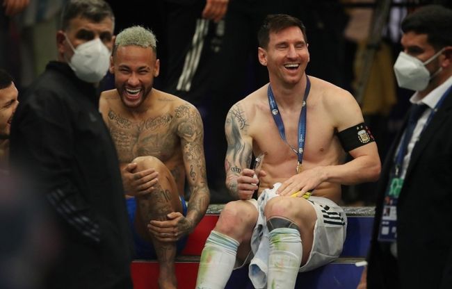 另一端是湖 另一端是湖